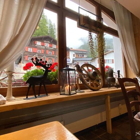 Gasthaus Edelweiss Langwies Ngoại thất bức ảnh