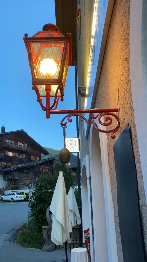 Gasthaus Edelweiss Langwies Ngoại thất bức ảnh